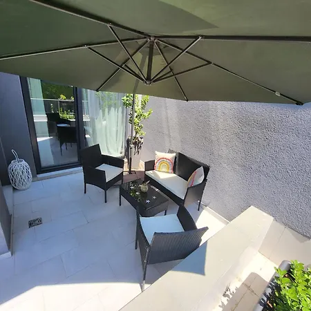Sea Garden Luxury Apartman *